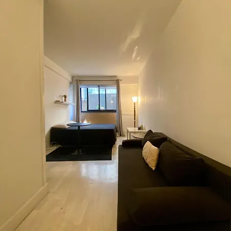 Kennedy Passy Tour Eiffel Apartment Paris